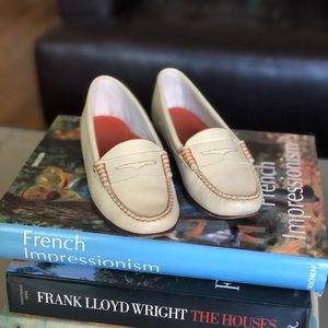 Weejuns Loafers by CH Bass & Co Size 6